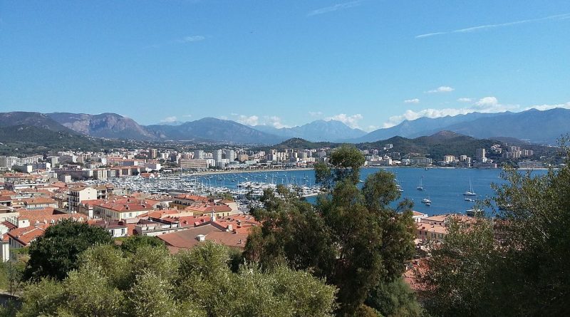 vue sur les hauteurs d'Ajaccio